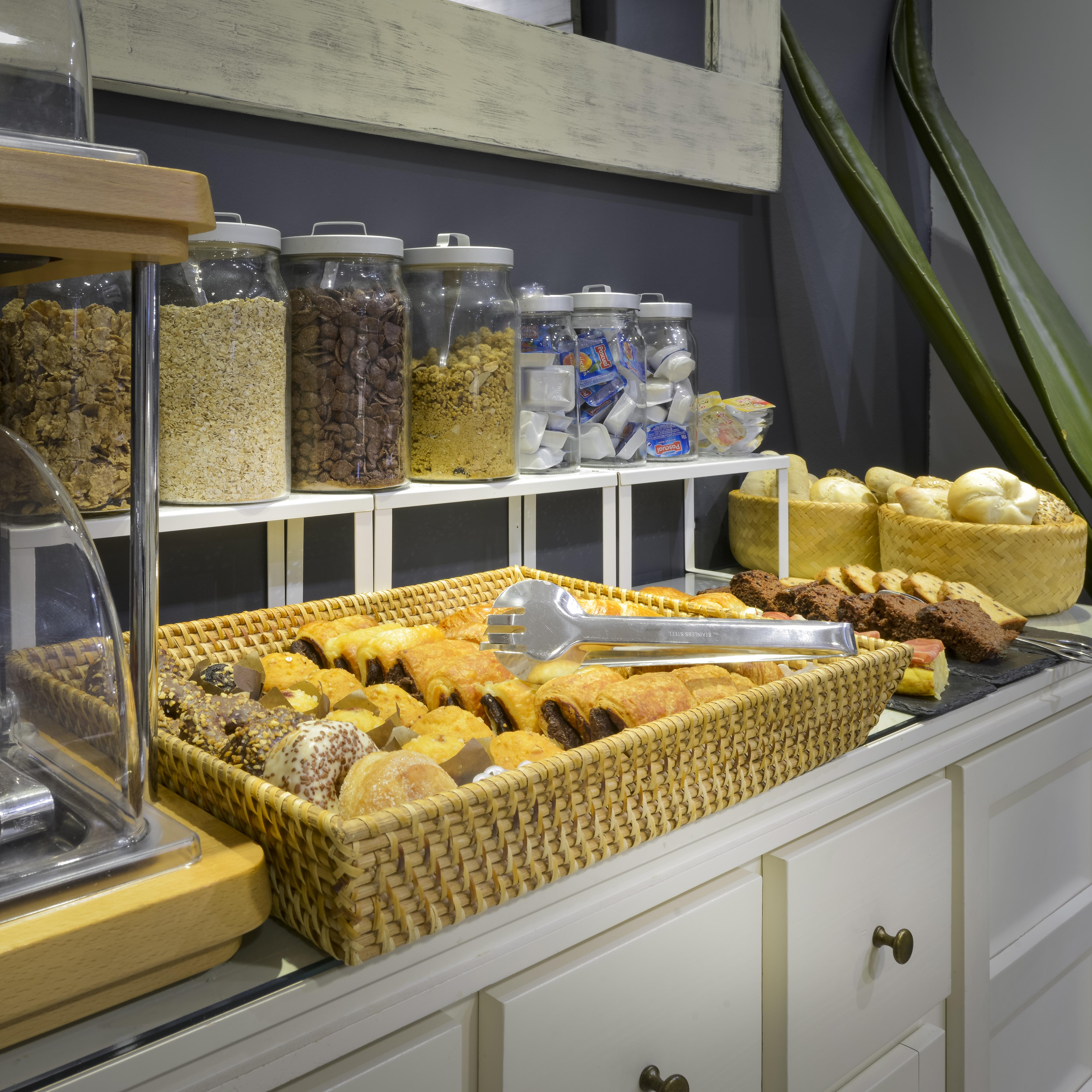 Alexandra Aparthotel Benstarhotelgroup 塔拉戈纳 外观 照片