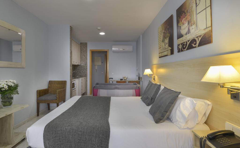 Alexandra Aparthotel Benstarhotelgroup 塔拉戈纳 外观 照片