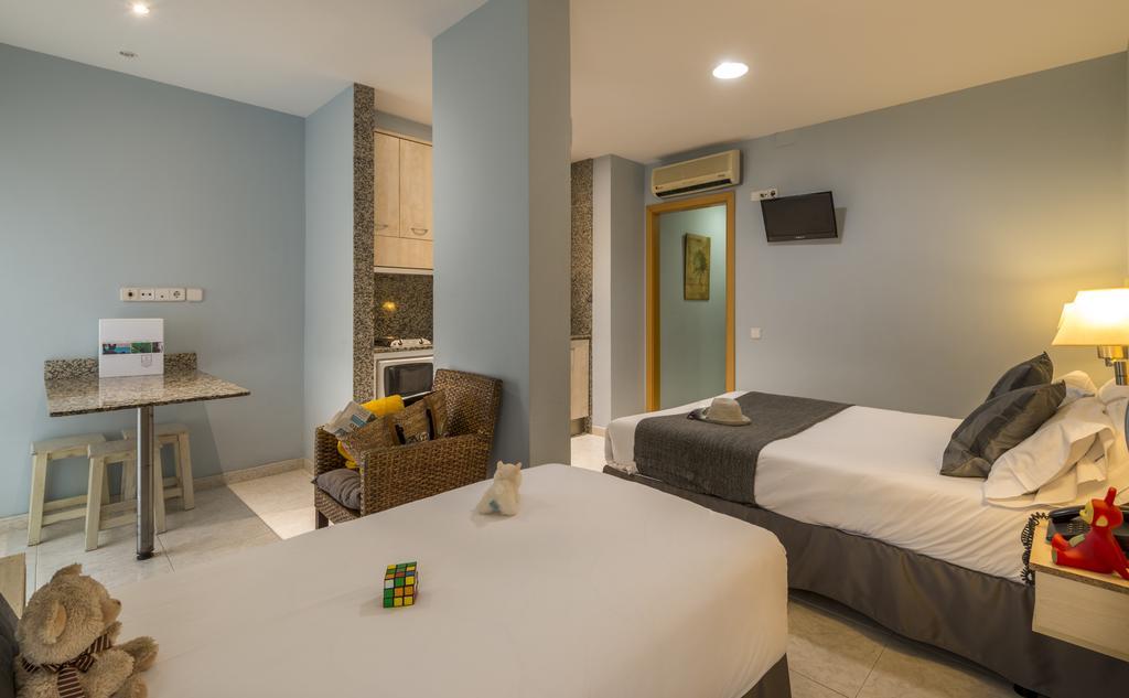 Alexandra Aparthotel Benstarhotelgroup 塔拉戈纳 外观 照片